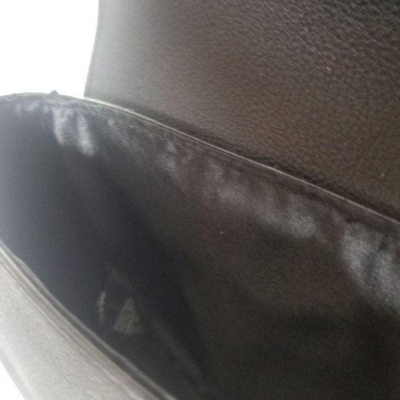 Victoria Secret Festival Crossbody - Picture 4 of 9